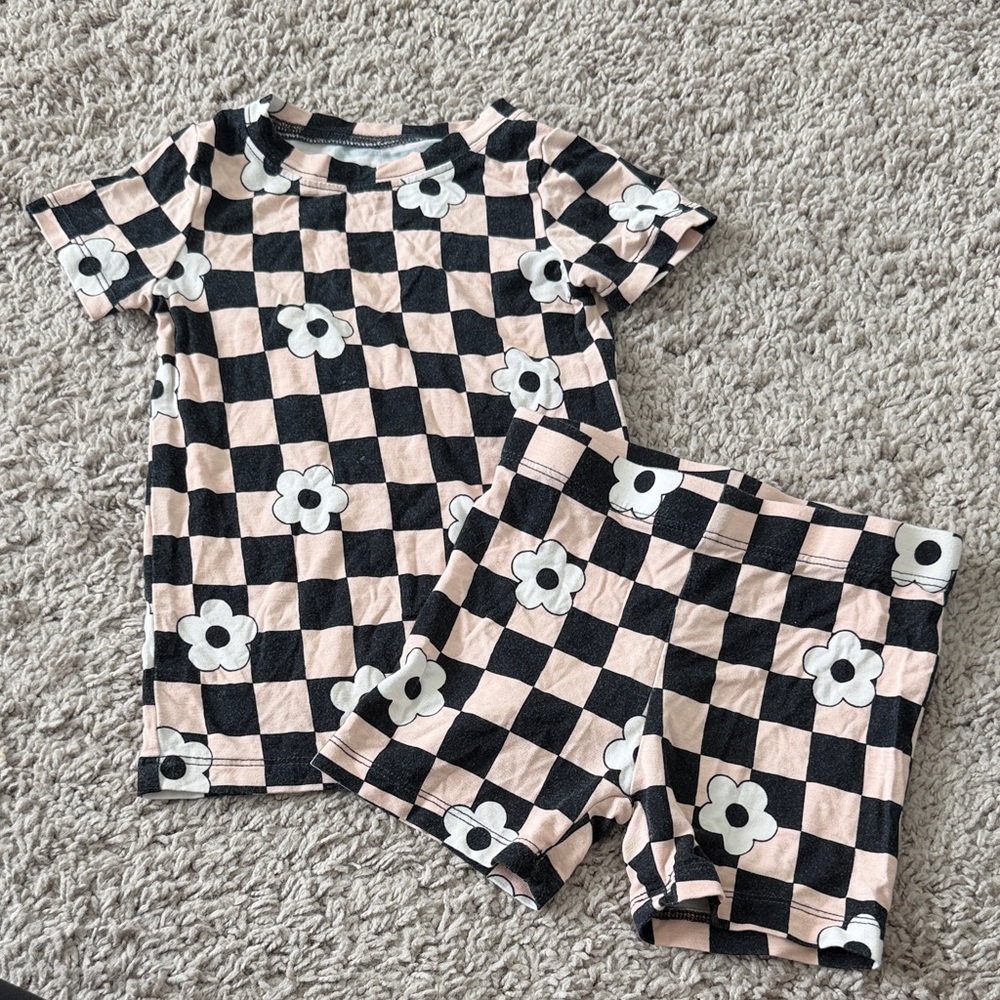 Dream Big Little Co. Retro Daisy Checks Bamboo Two Piece Pajama Short Set